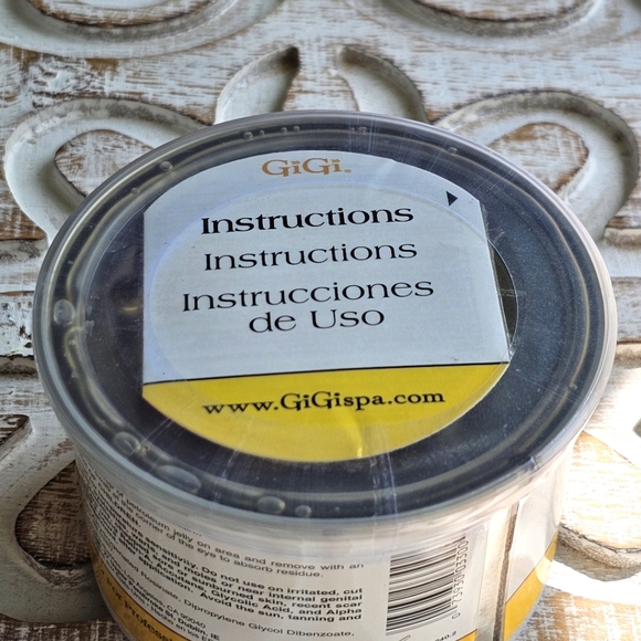 GiGi All Purpose Honee Hair Removal Soft Wax for All Skin and Hair Types, 14 oz - Picture 3 of 8